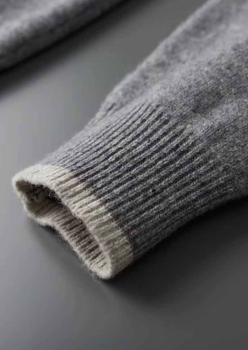 FEINE MERINOWOLLE ZIP-CARDIGAN