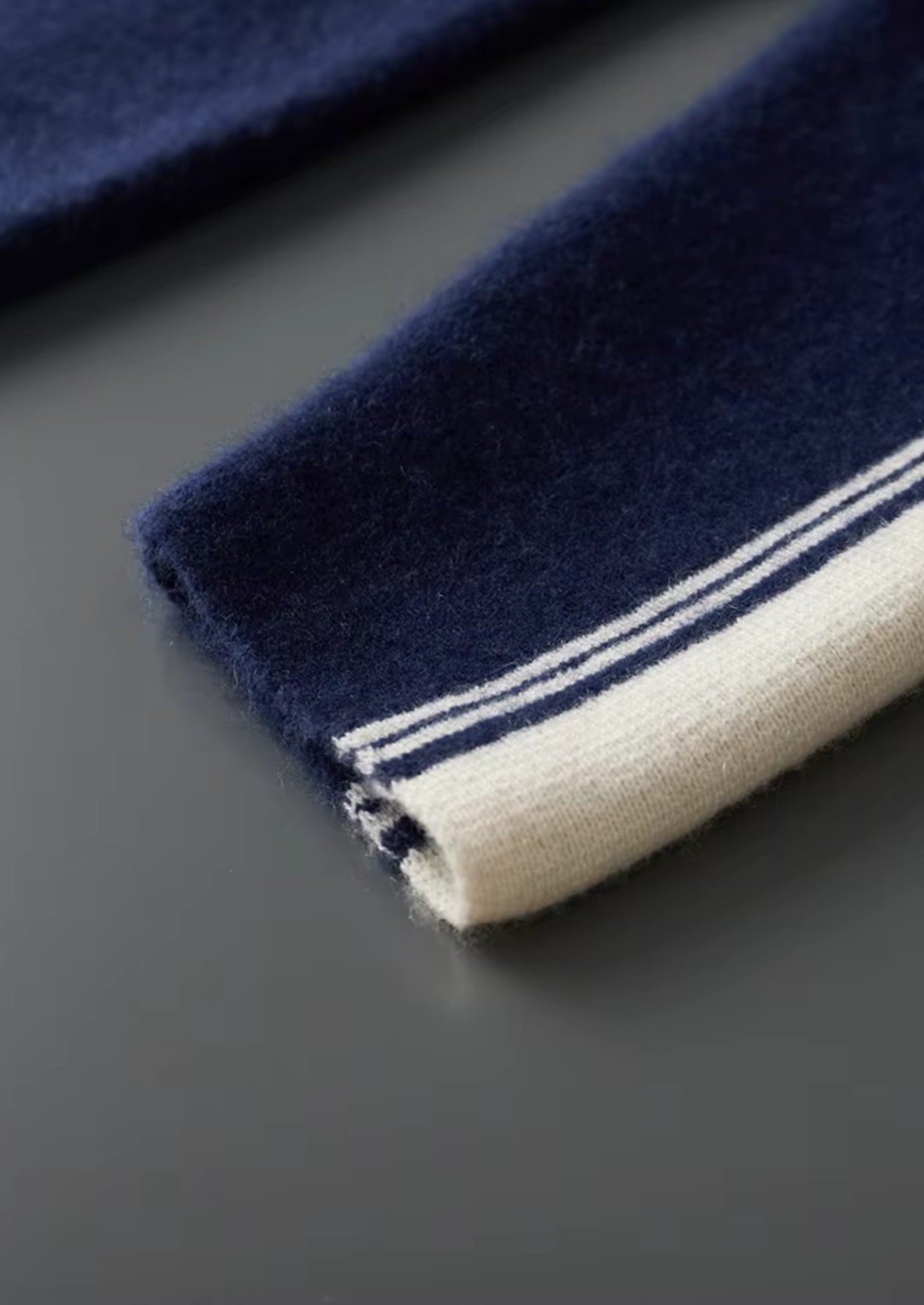 REINES EXTRAFEINES MERINOWOLLE DAMIEN-SET