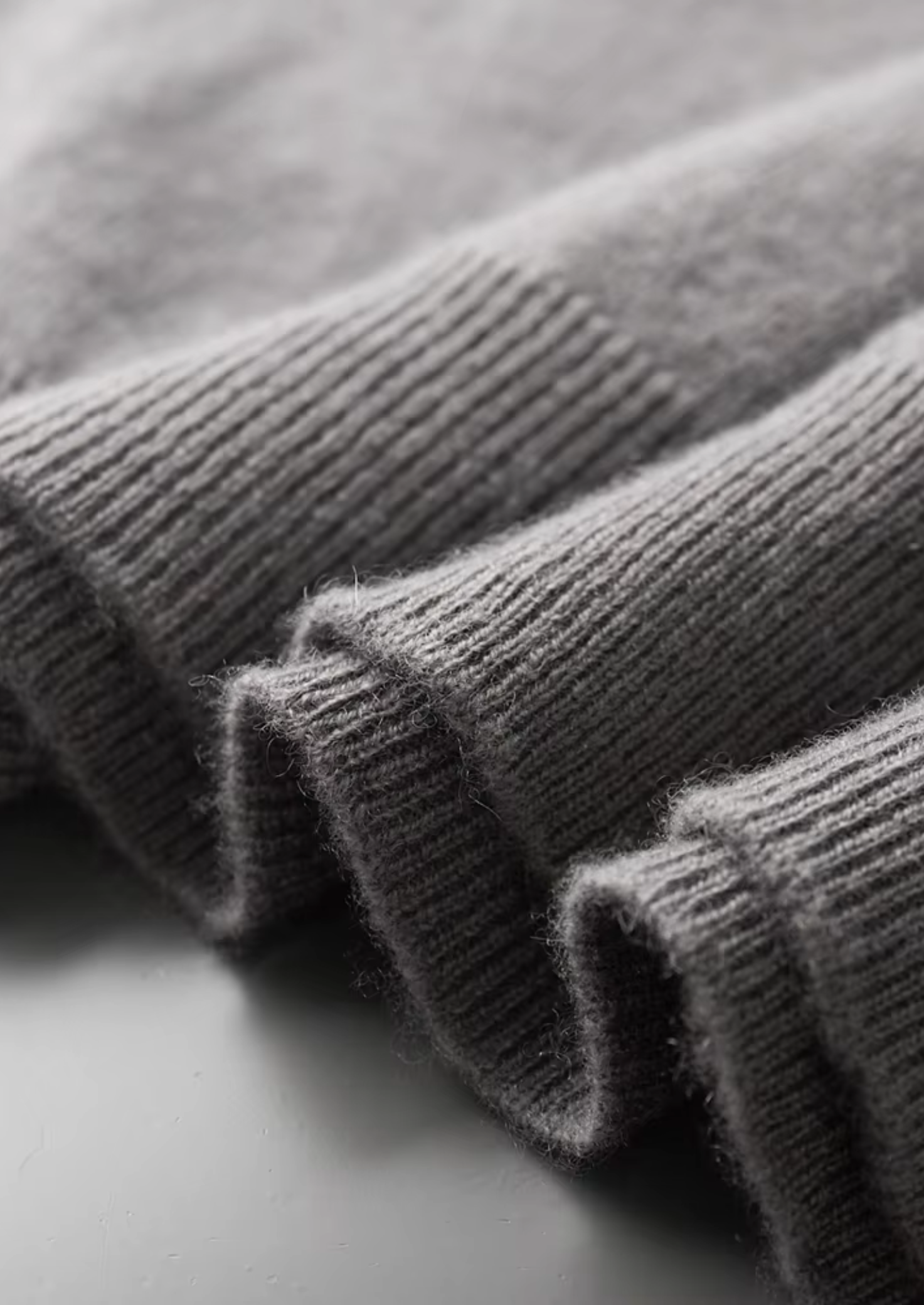 Premium Kaschmir Mock Neck T-Shirt