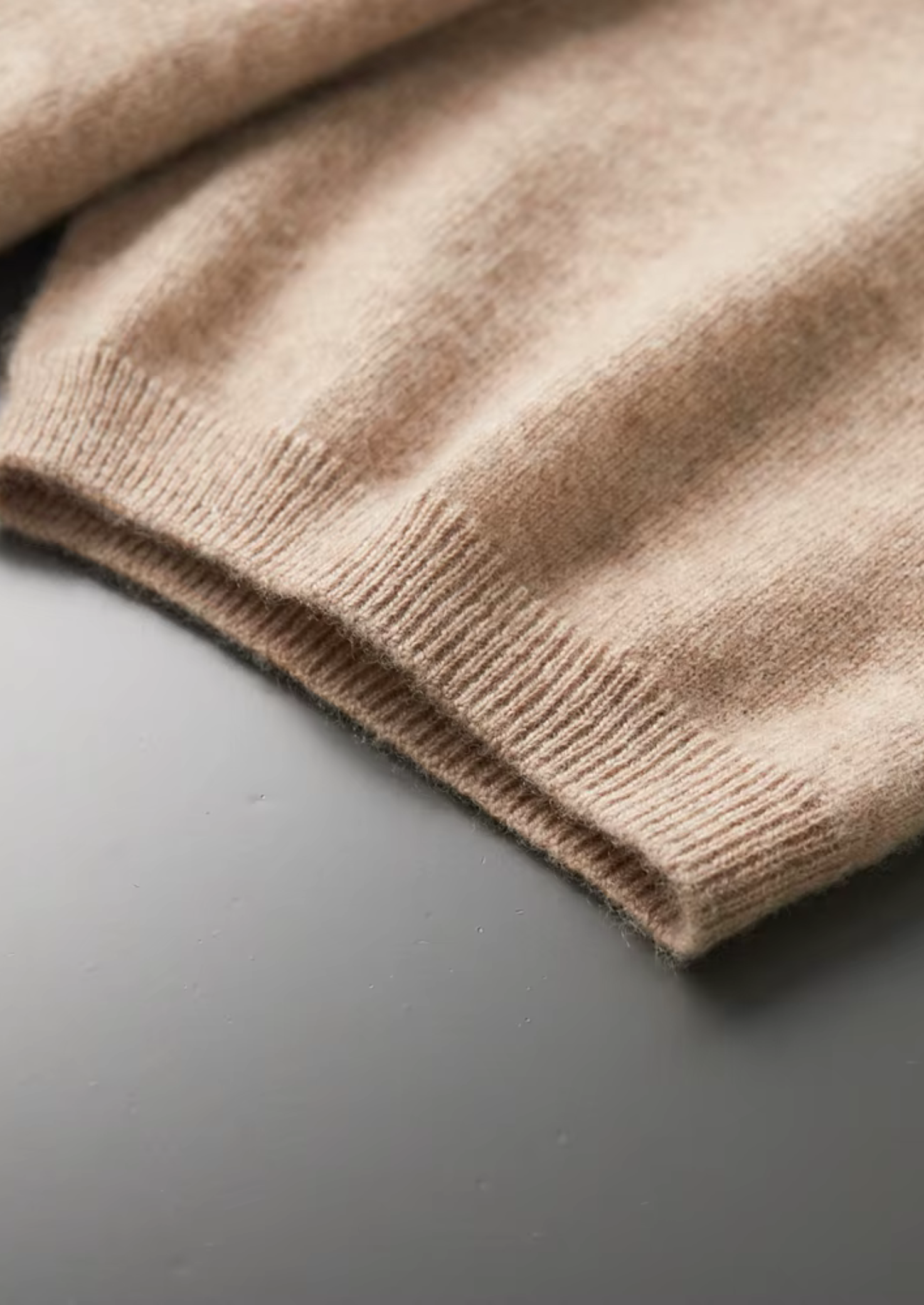 Premium Kaschmir Mock Neck T-Shirt