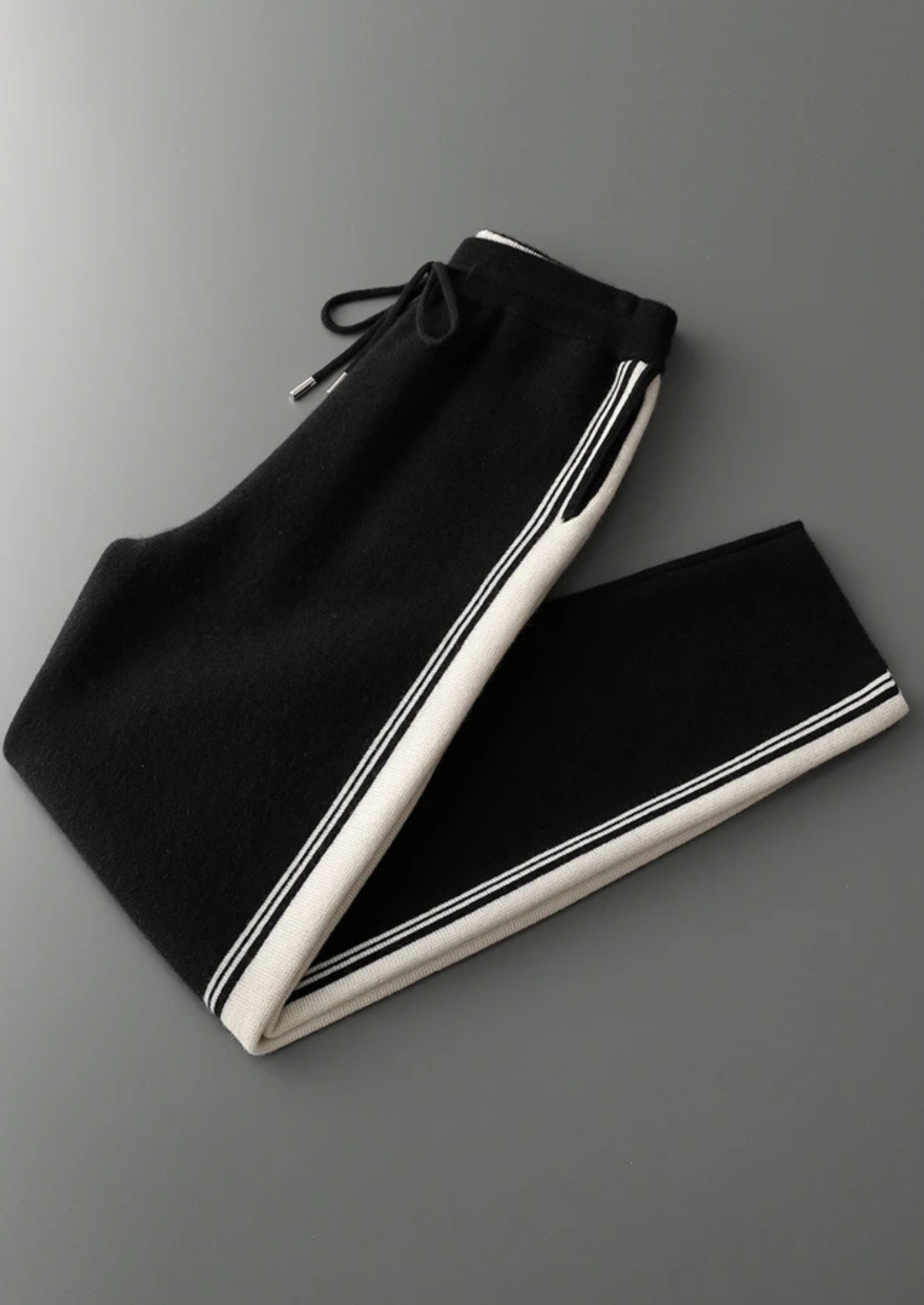 REINES EXTRAFEINES MERINOWOLLE DAMIEN-SET